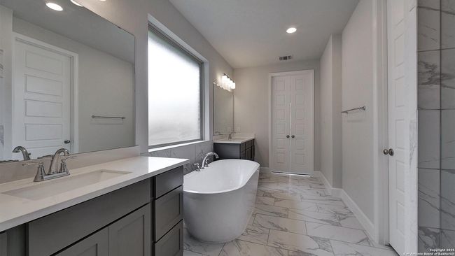 151 Lukas Cv, House other with 4 bedrooms, 4 bathrooms and null parking in San Antonio TX | Image 18