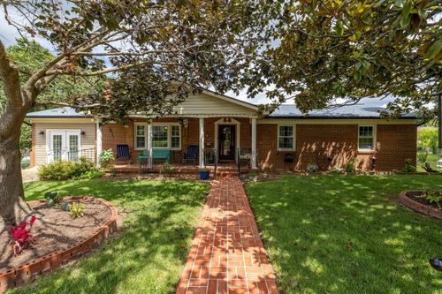 702 Ritchie Blvd, STAUNTON, VA, 24401-4870 | Card Image