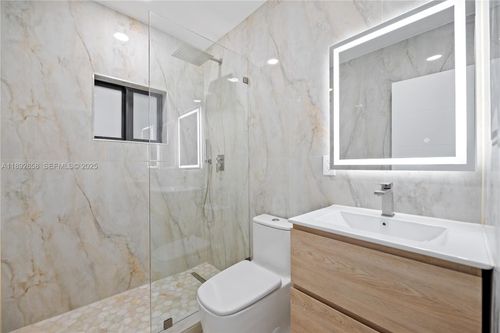 11630 Sw 185th St, Miami, FL, 33157-6518 | Card Image