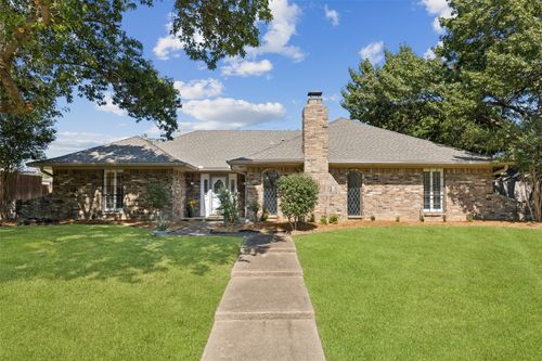 2805 Loch Haven Dr, Plano, TX, 75023-5405 | Card Image
