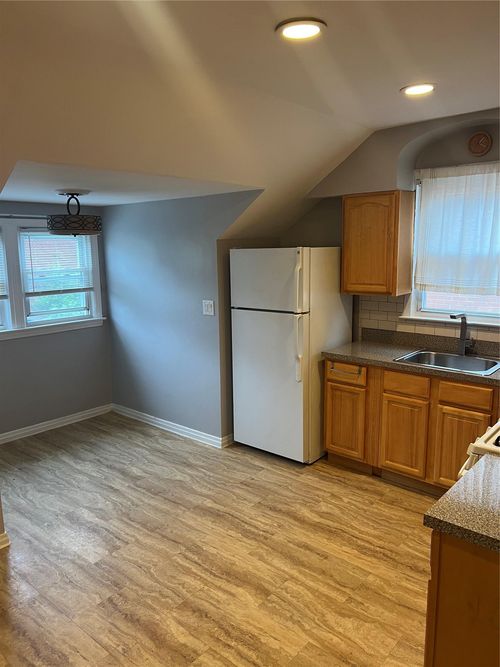 166 17th Ave, Whitestone, NY, 11357-3305 | Card Image