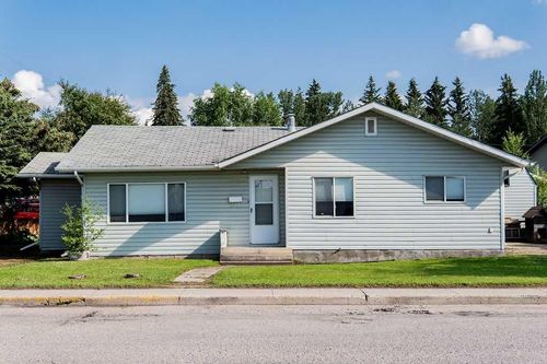 101 Wanyandi Avenue, Hinton, AB, T7V1M6 | Card Image