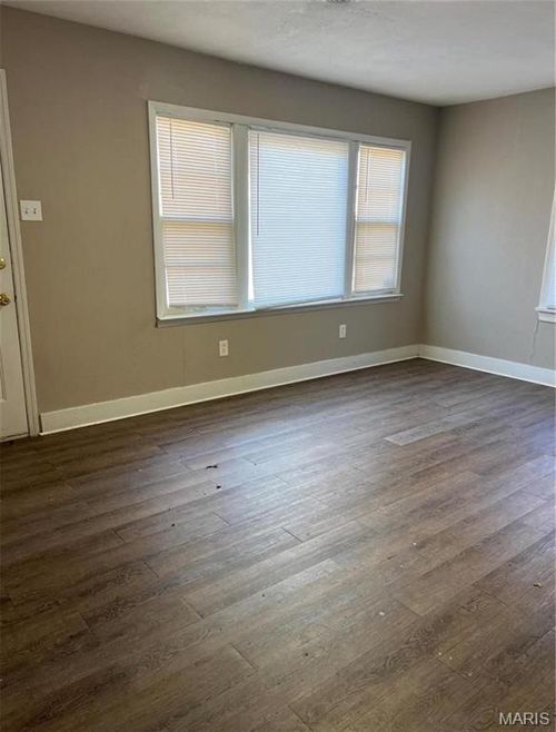 8716 Lucas And Hunt Rd, Saint Louis, MO, 63136-2603 | Card Image