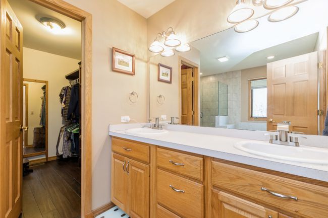 10601 Michigan Dr, House other with 3 bedrooms, 4 bathrooms and 3 parking in Spring Grove IL | Image 15