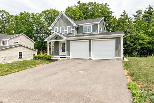 10 Banner Dr, Dover, NH, 03820-3291 | Card Image