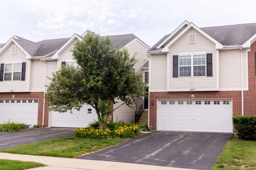 1077 Marcello Dr, Hampshire, IL, 60140-5611 | Card Image
