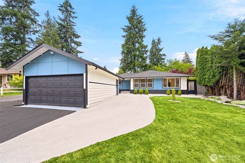 19912 Dayton Ave N, Shoreline, WA, 98133-3419 | Card Image