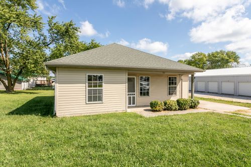 101 Carey St, PRAIRIE HOME, MO, 65068-1003 | Card Image