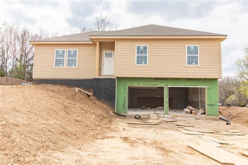 1006 Deer Run, Warrensburg, MO, 64093-8615 | Card Image