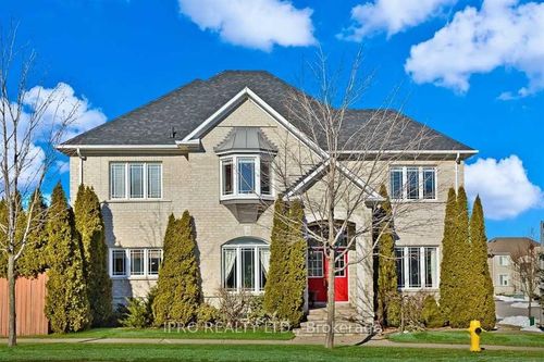4 Cantwell Cres, Ajax, ON, L1Z2A4 | Card Image