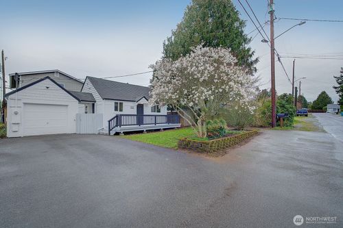 10231 36th Avenue Sw, Seattle, WA, 98146 | Card Image