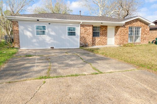 600 W Mimosa St, Angleton, TX, 77515-4832 | Card Image