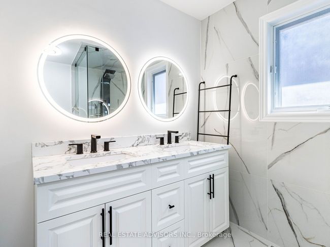 74 Pinebrook Cir, House other with 5 bedrooms, 2 bathrooms and 4 parking in Caledon ON | Image 15