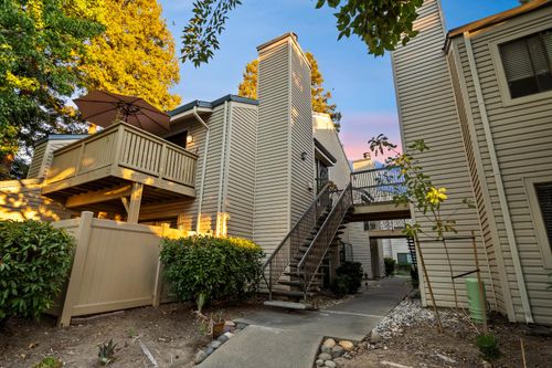 apt-30-2280 Hurley Way, Sacramento, CA, 95825-2369 | Card Image