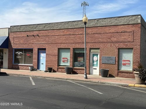 1112 Meade Ave, Prosser, WA, 99350-1367 | Card Image