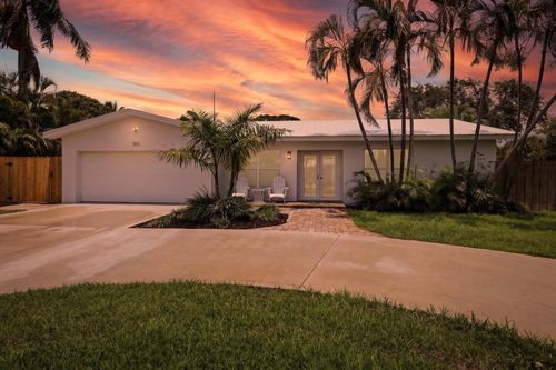 701 Sw 27th Pl, Boynton Beach, FL, 33435-7940 | Card Image