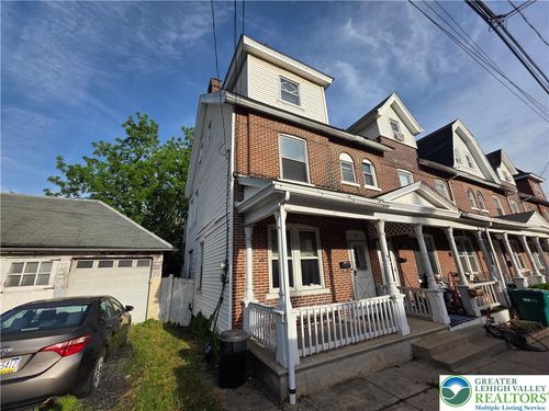 911 High St, BETHLEHEM, PA, 18018-2822 | Card Image