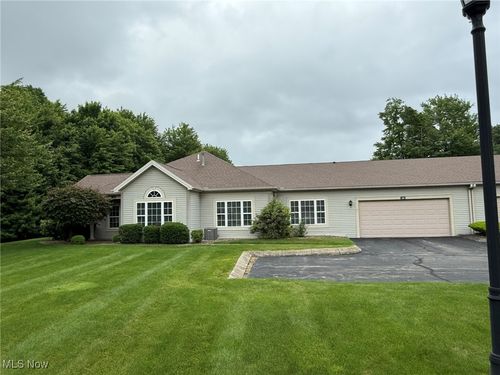 unit-2d-5645 Clingan Rd, Struthers, OH, 44471-3122 | Card Image