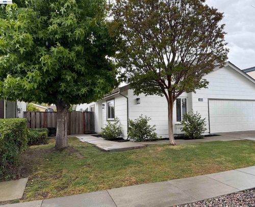 4162 Polonius Cir, Fremont, CA, 94555-2115 | Card Image