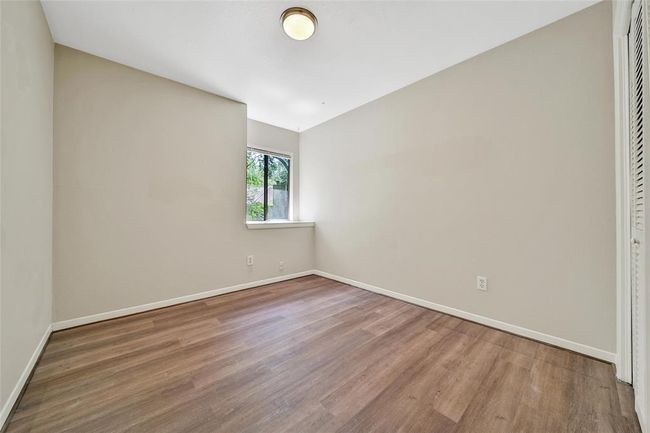 24 W Willowwood Ct, Townhouse with 3 bedrooms, 2 bathrooms and 2 parking in Spring TX | Image 19