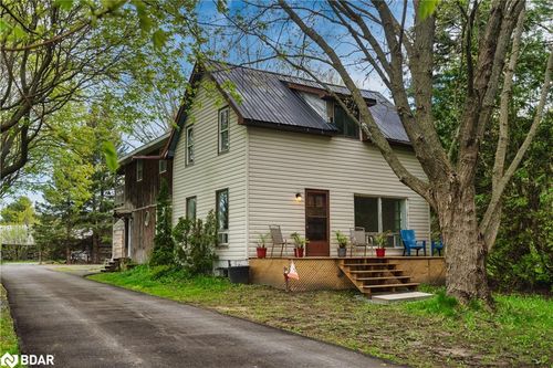 261 Portage Rd, Bolsover, ON, K0M1B0 | Card Image