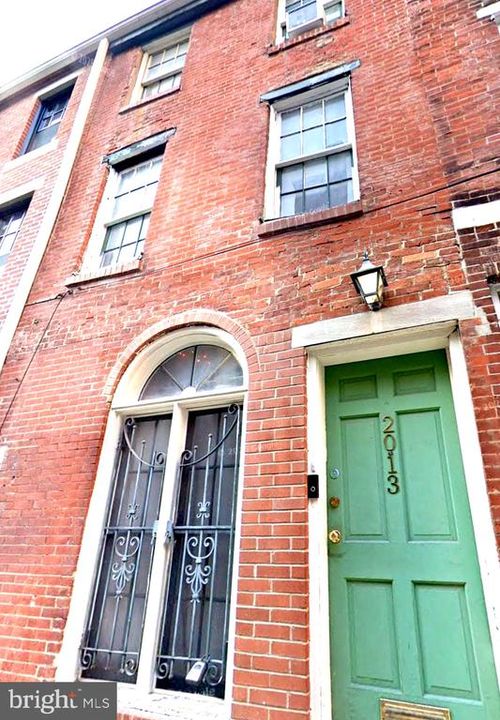 2013 Moravian St, PHILADELPHIA, PA, 19103-4413 | Card Image