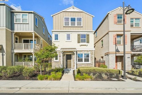 7213 Calistoga Ln, Dublin, CA, 94568-4665 | Card Image