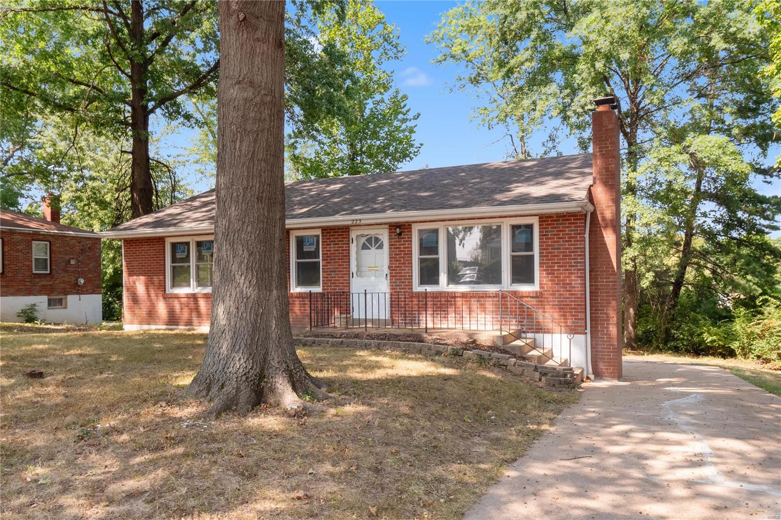 Emerling Dr, Saint Louis, MO 63121