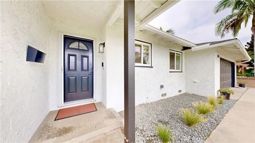 325 S Kenmore St, Anaheim, CA, 92804 | Card Image