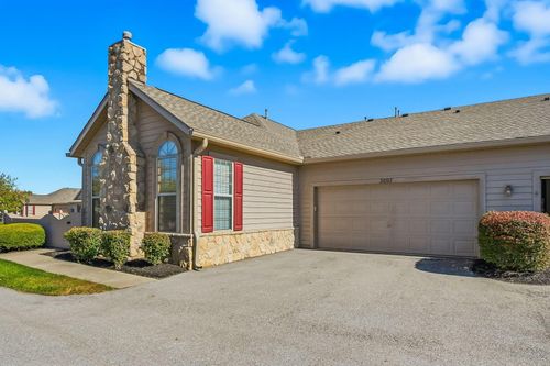 3697 Stoneway Pt, Powell, OH, 43065-8273 | Card Image
