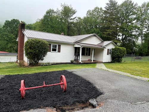 489 Broadway Road, Wytheville, VA, 24382 | Card Image