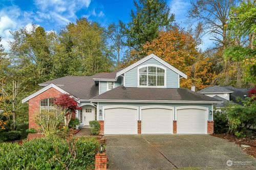 8026 Ne 122nd Place, Kirkland, WA, 98034 | Card Image