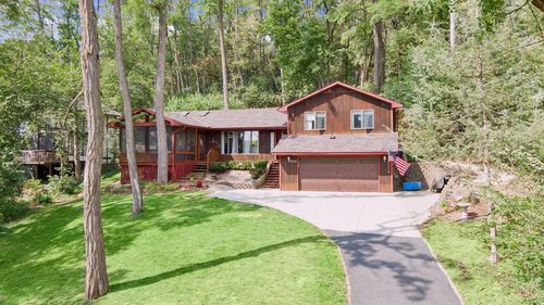 16042 6th St N, Lakeland, MN, 55043-9583 | Card Image