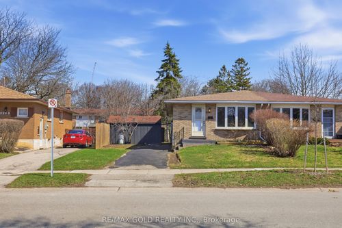 231a Cedarbrae Ave, Waterloo, ON, N2L4S6 | Card Image