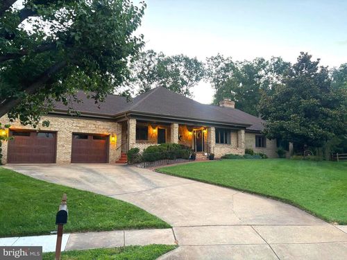 9649 Park St, MANASSAS, VA, 20110-4346 | Card Image