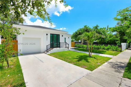 2001 Sw 22nd Ter, Miami, FL, 33145-3706 | Card Image