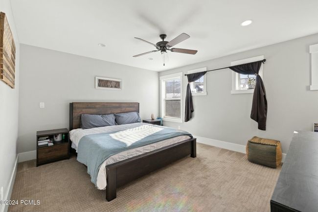 Primary bedroom upper level | Image 12