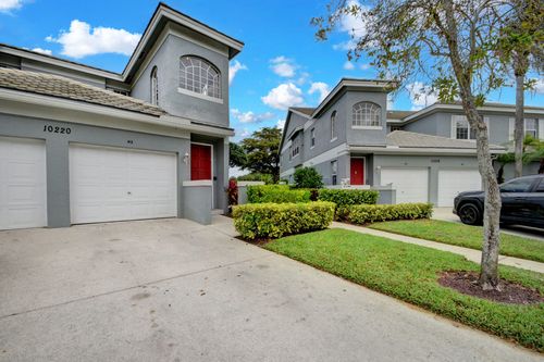 h2-10220 Andover Coach Cir, Lake Worth, FL, 33449-8137 | Card Image