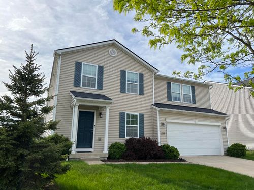 8408 Walnut Hl, Dexter, MI, 48130-8438 | Card Image