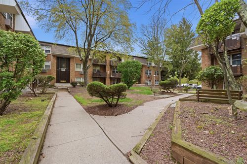 a-170 Kearsing Pkwy, Monsey, NY, 10952-2254 | Card Image