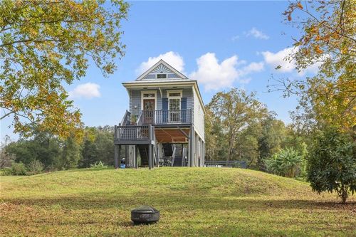 3019 English Turn Rd, Braithwaite, LA, 70040-2015 | Card Image