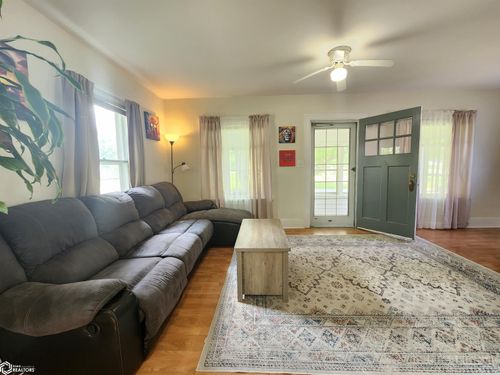 1113 S Washington Avenue, Mason City, IA, 50401 | Card Image
