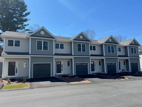 3C Dearborn St, Manchester, NH, 03103-3614 | Card Image