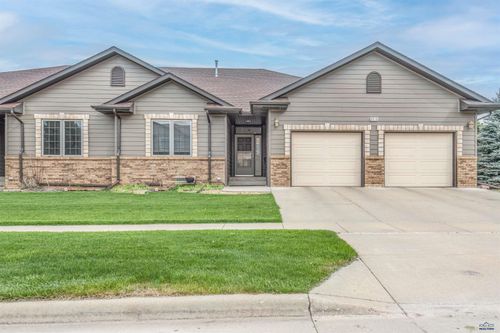 6516 Muirfield Dr, Rapid City, SD, 57702-9547 | Card Image