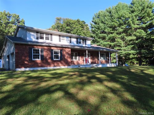 26 Darren Rd, Lagrangeville, NY, 12540-6206 | Card Image