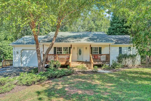 801 Indian Ridge Dr, Moneta, VA, 24121-3315 | Card Image