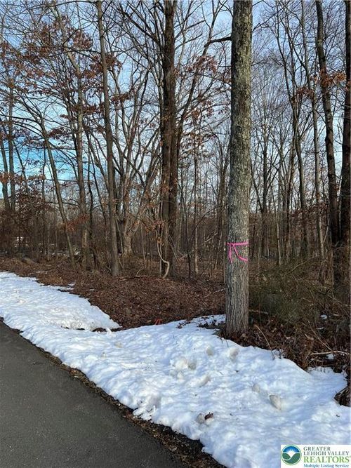 2636 Woodruff Ln, Stroudsburg, PA, 18360-7525 | Card Image