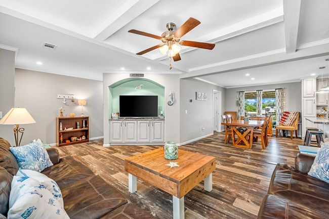 9224 Olive Ave, House other with 3 bedrooms, 2 bathrooms and 5 parking in Port St. Joe FL | Image 11
