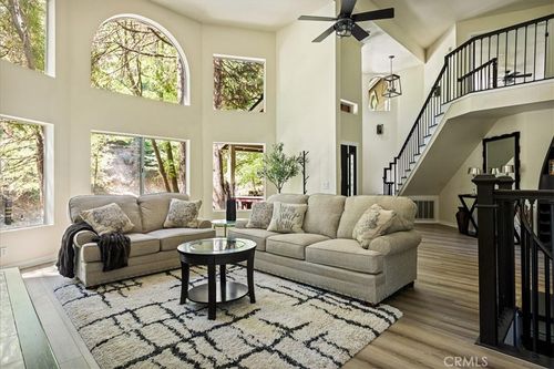 28670 Shenandoah Dr, Lake Arrowhead, CA, 92352 | Card Image
