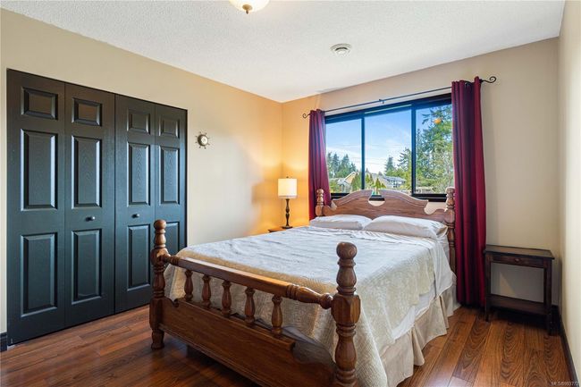 3rd Bedroom | Image 12